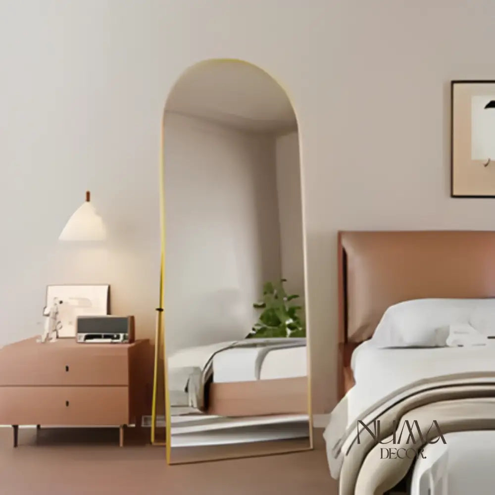 Nova | Espejo con marco fino de metal