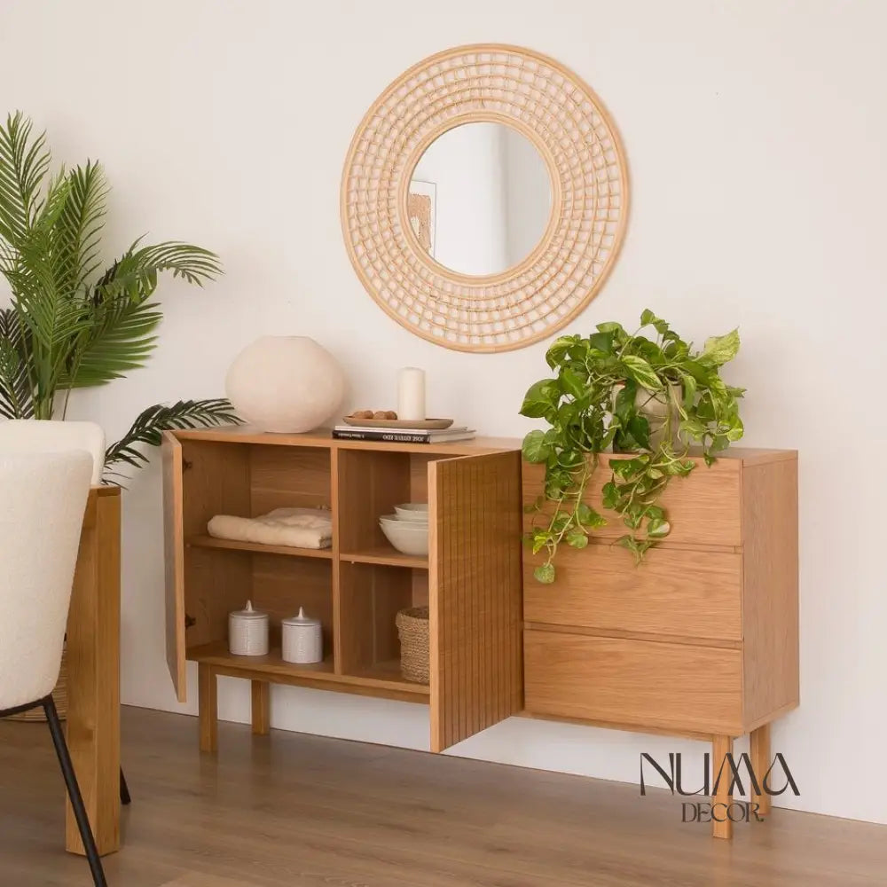 Saiko | Consola de madera natural de estilo nórdico con puertas listonadas